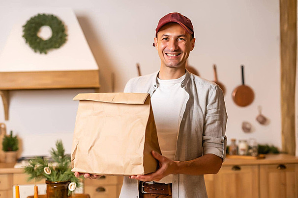 Food Parcel to Canada1