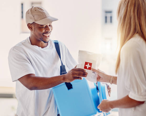 International Medicine Courier Service from Gurgaon to Dubai