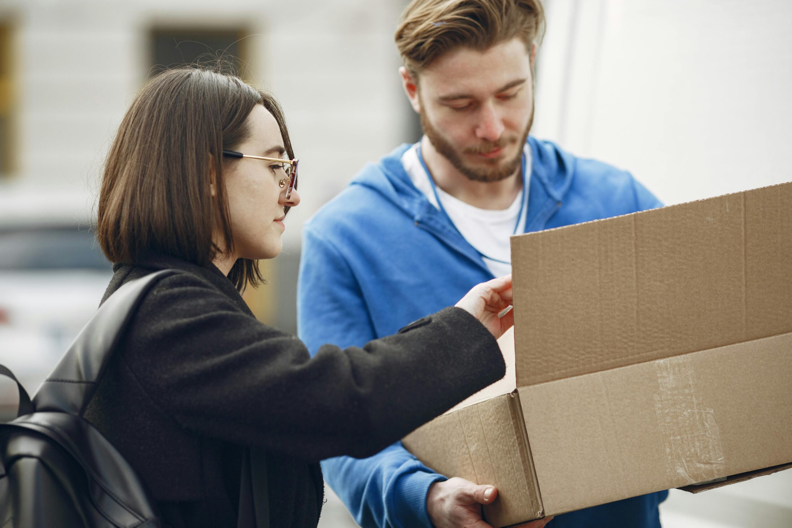 International Courier Service from Gurgaon to Venezuela